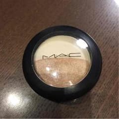 MAC  アイシャドウのサムネイル