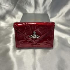新品 VivienneWestwood エナメル表面 赤 レッド 専用内装 三つ - メルカリ