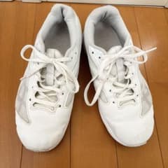 アシックス　ホワイト　22.5㎝のサムネイル