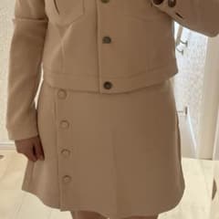 Forever21 ベージュ ミニスカート ボタンデザインのサムネイル