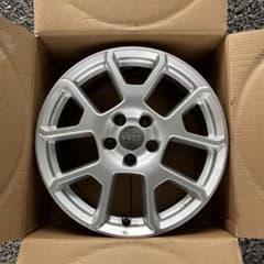 jeep レネゲード純正　17インチホイールのサムネイル