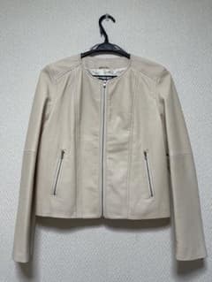 ✨極美品ベージュ 羊革レザージャケット✨のサムネイル