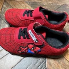 最終値下げ　光る　スパイダーマン　キッズ　靴のサムネイル