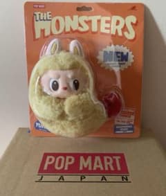 THE MONSTERS Wacky Mart シリーズ イヤホンケース2ピースのサムネイル