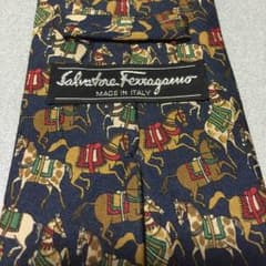 超美品 フェラガモ ネクタイ Ferragamo 馬 シルクのサムネイル