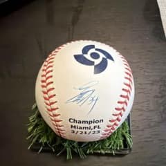 WBC優勝記念ボール23個限定 吉田正尚