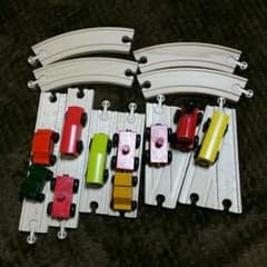 木のレール&電車のサムネイル