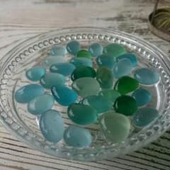ぽってりした小粒シーグラス 30粒のサムネイル