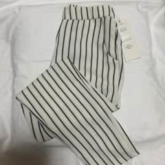 新品  2月28日処分  ストライプパンツのサムネイル