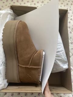 UGG／厚底ブーツのサムネイル