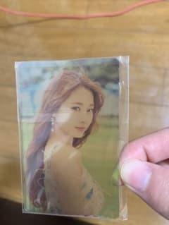 twice ツウィ1万円分購入した際の特典カードのサムネイル