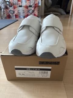 ※最終値下げ【未使用】KAZEN ナースシューズ 26.0cm 介護　看護のサムネイル