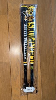 阪神タイガース　2023 優勝記念グッズ　カンフーバットのサムネイル