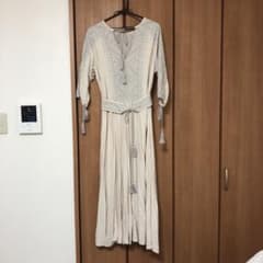 ロングワンピースのサムネイル