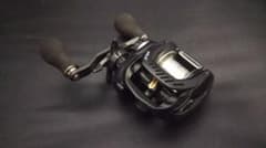 美品 ダイワ ジリオン hlc 1516sh 右ハンドルのサムネイル