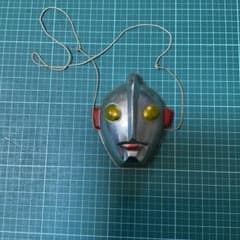 t 昭和レトロ　ウルトラマン　パチ　ミニお面ヒモ付き　7x8x2.5cm 駄菓子 t 昭和レトロ ウルトラマン パチ ミニお面ヒモ付き 7x8x2.5cm 駄菓子