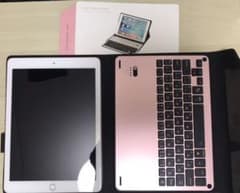 iPad 第6世代　32GB Gold WiFiモデルのサムネイル