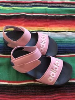 adidas キッズサンダル　ピンク　19cmのサムネイル
