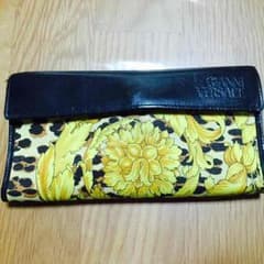 ベルサーチ 長財布のサムネイル