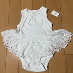 値下げ　新品タグ付き　GAP ロンパース　ワンピース　90のサムネイル