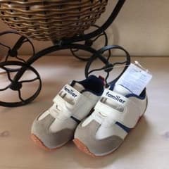 familiar 靴 〈新品 未使用〉のサムネイル
