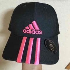 新品未使用。adidasキャップ♡のサムネイル
