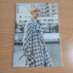 M!LK 山中柔太朗 直筆サイン入りポストカードのサムネイル