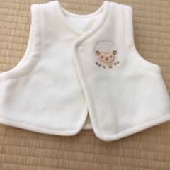 ☆あつひろ様専用です☆新生児ベストのサムネイル