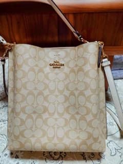 COACH□モリー バケット バッグ シグネチャー キャンバス □CA561 