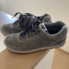 new balanceスニーカーのサムネイル