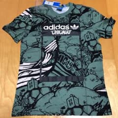 adidas Tシャツのサムネイル