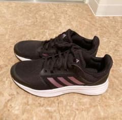 【kazu様専用】adidas ブラック スニーカーのサムネイル