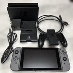 任天堂 Nintendo Switch 本体 グレー 付属品のサムネイル