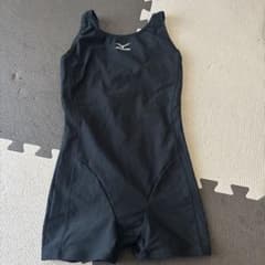 Mizuno ブラック水着 130サイズのサムネイル