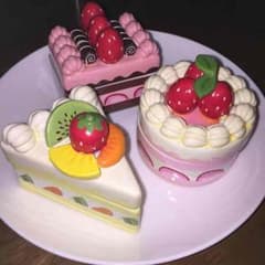 ガラスケーキの小物入れのサムネイル