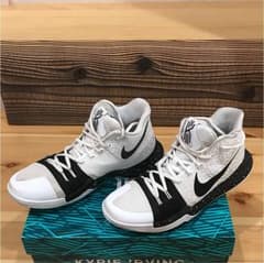 NIKE ナイキ カイリー3のサムネイル