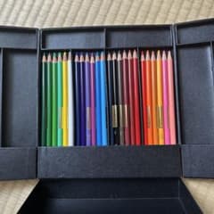 値下げ】KARISMA COLOR 油性色鉛筆 24色セット - メルカリ