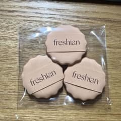 freshian ベージュ 丸型パフ 3個入りのサムネイル