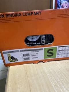 GW SALE)UNION STRATA HAZARD YELLOW Sサイズ - メルカリ