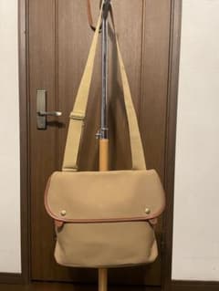 Brady ショルダーバッグ　MADE IN ENGLANDのサムネイル