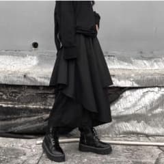 袴パンツ　アシンメトリー　ワイドパンツ　ガウチョ　ユニセックス　黒　サルエルのサムネイル