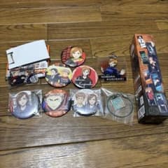 【呪術廻戦】缶バッジ アクリルキーホルダー　ポスター3枚 セットのサムネイル