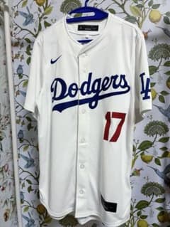 ☆大谷翔平☆ ドジャース リミテッドユニフォーム ホーム ホワイトのサムネイル