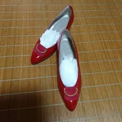 赤パンプスのサムネイル