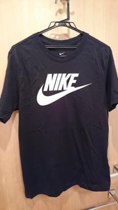 NIKE ナイキ Tシャツのサムネイル