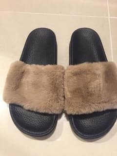 未使用♡ファーサンダルのサムネイル