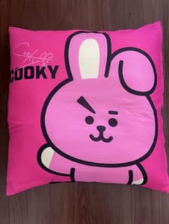 BT21 COOKY クッション しまむら購入品のサムネイル