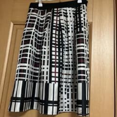 【Reflect】フレアスカート 白黒チェック丈　9号のサムネイル