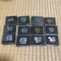 名探偵コナン 映画 ピンバッジまとめ売り - メルカリ