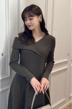 タグ付き新品未使用】herlipto Roma Two-Way Dressのサムネイル